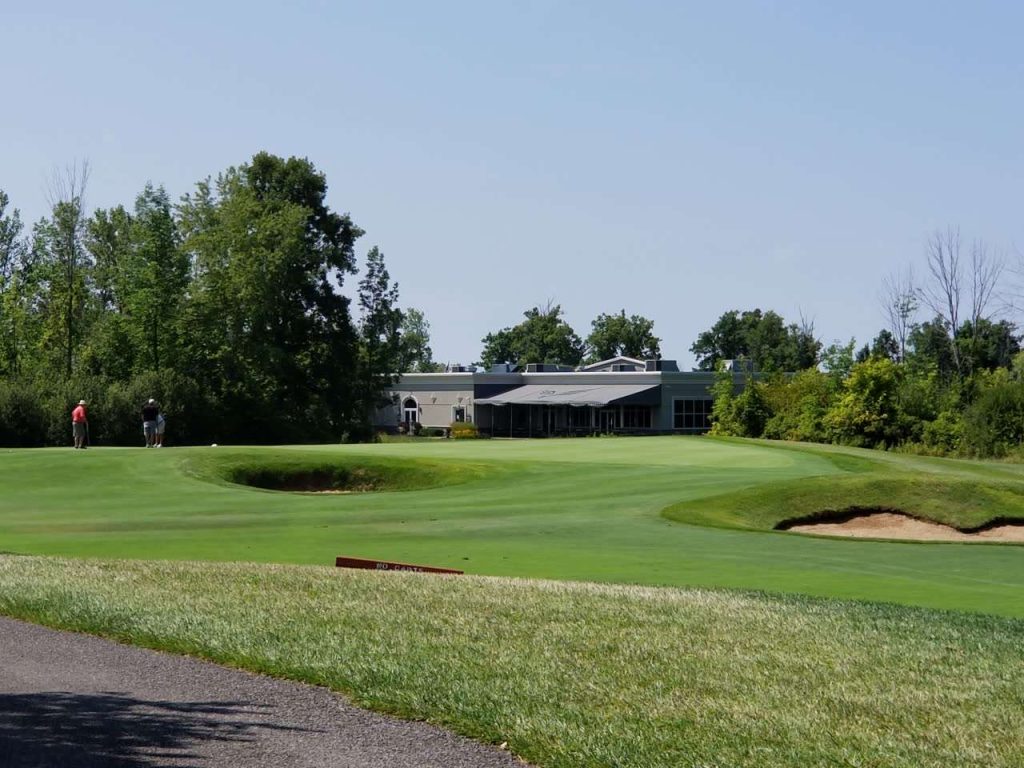 Read more about the article Diamond Hawk Golf Course
