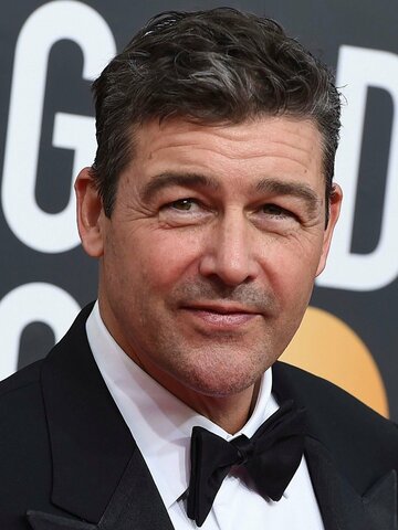 Read more about the article Kyle Chandler