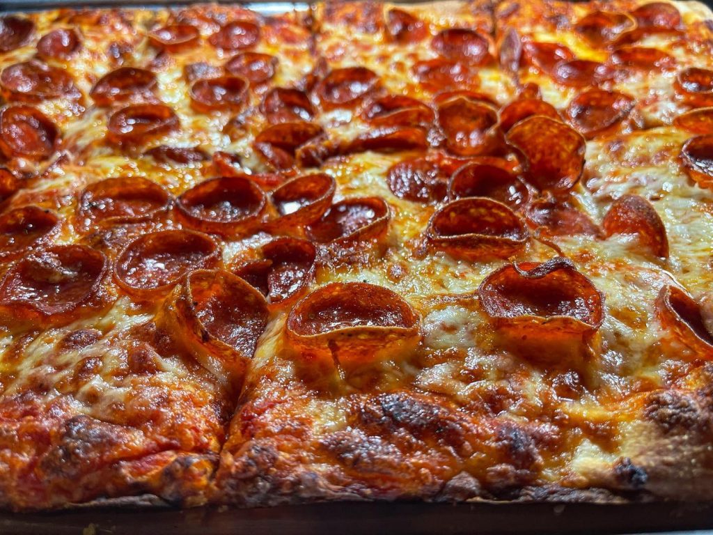 Read more about the article Favorites Pizza