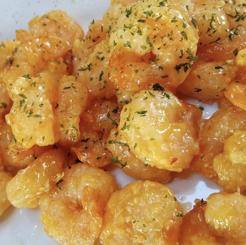 Read more about the article Pelican’s Nest Waterfront Restaurant