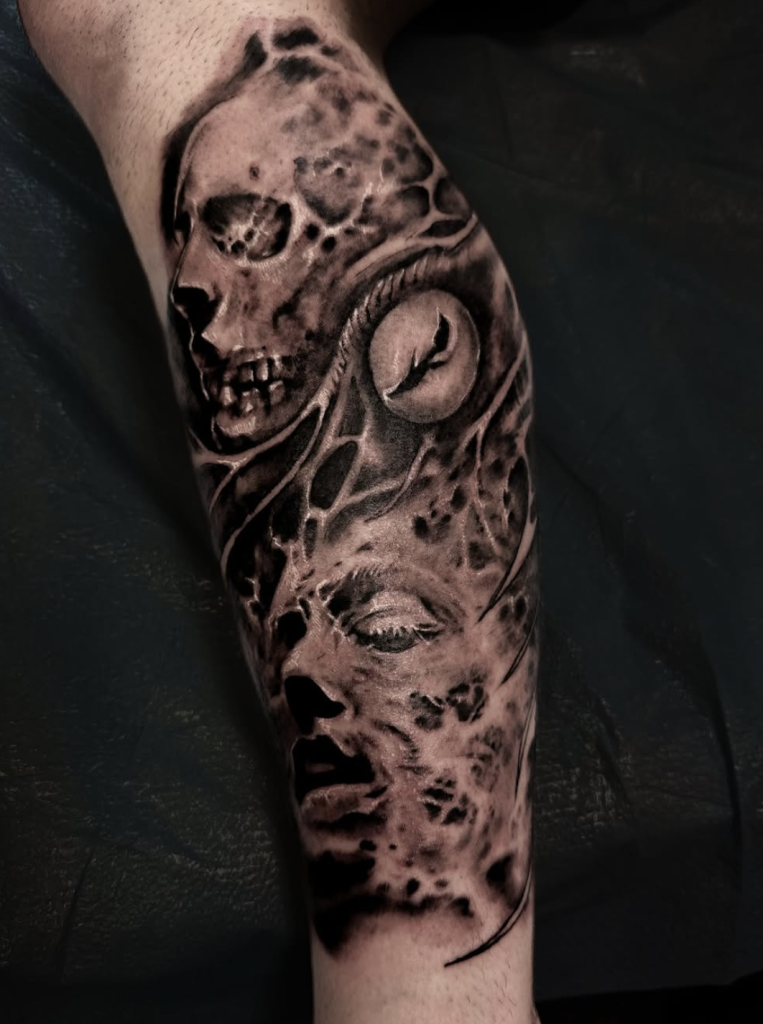 Read more about the article Lucky Deville Tattoo