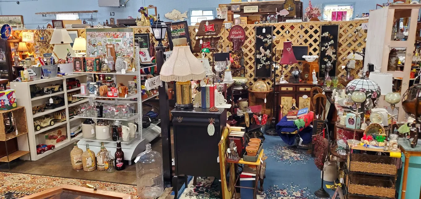 Lewiston Antique Mall