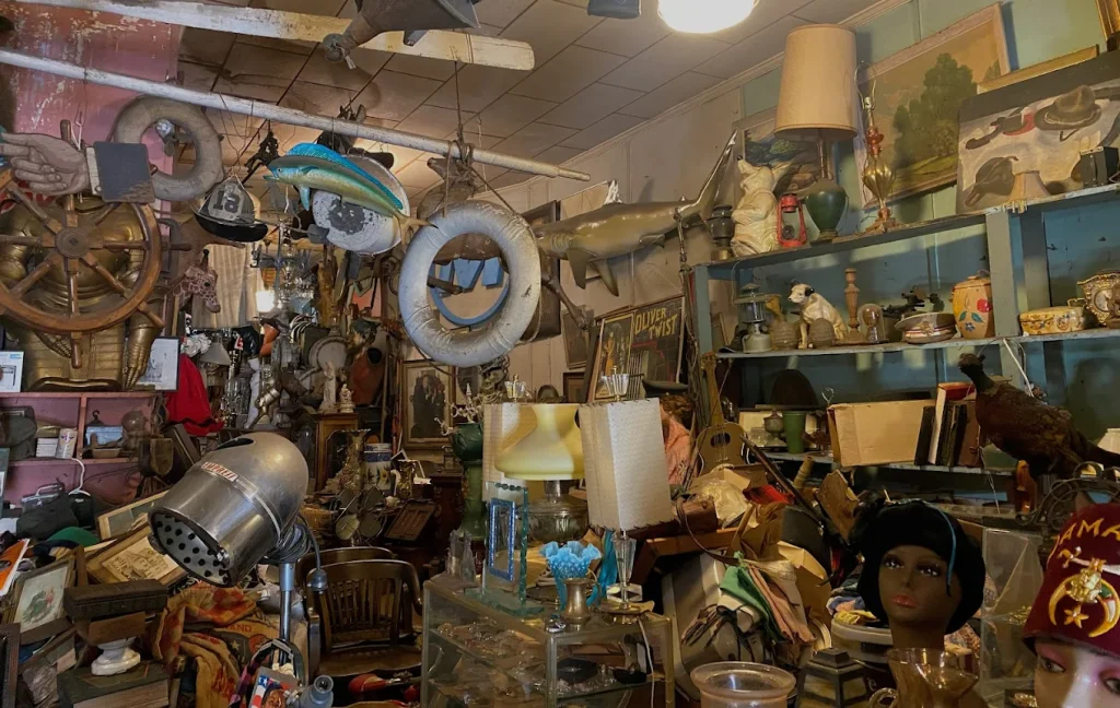 Read more about the article Sloan’s Antiques